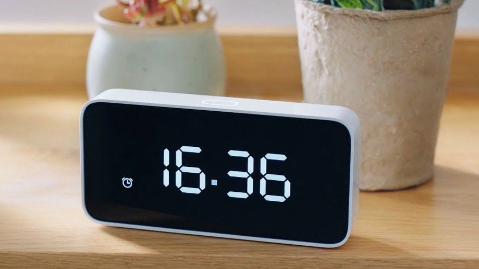 Dùng đồng hồ báo thức