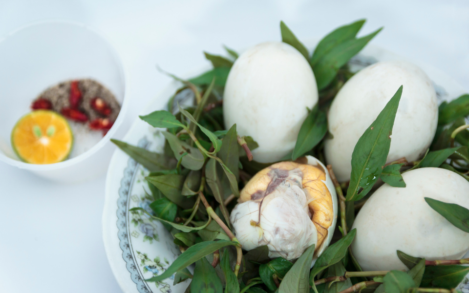 Cách bảo quản trứng vịt lộn sống