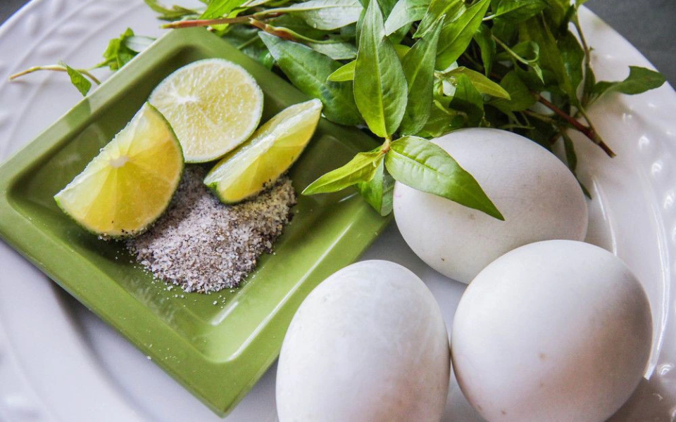 Cách bảo quản trứng vịt lộn chín trong tủ lạnh