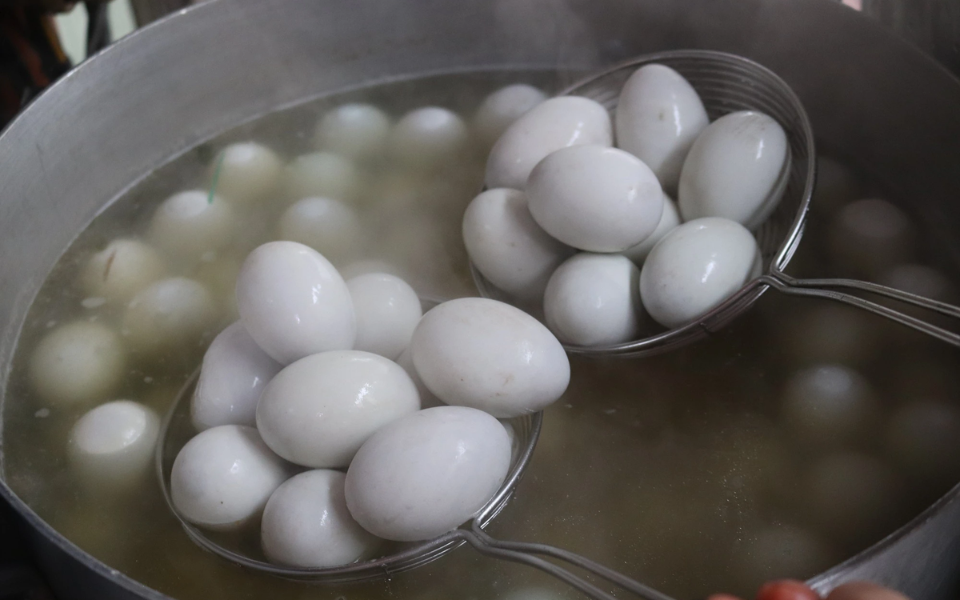 Bảo quản trứng vịt lộn chín ở nhiệt độ thường