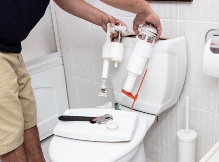 Phao bồn cầu không ngắt nước: Nguyên nhân và cách khắc phục hiệu quả từng trường hợp 6