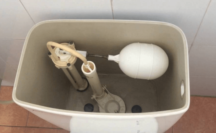 Phao bồn cầu không ngắt nước: Nguyên nhân và cách khắc phục hiệu quả từng trường hợp 4