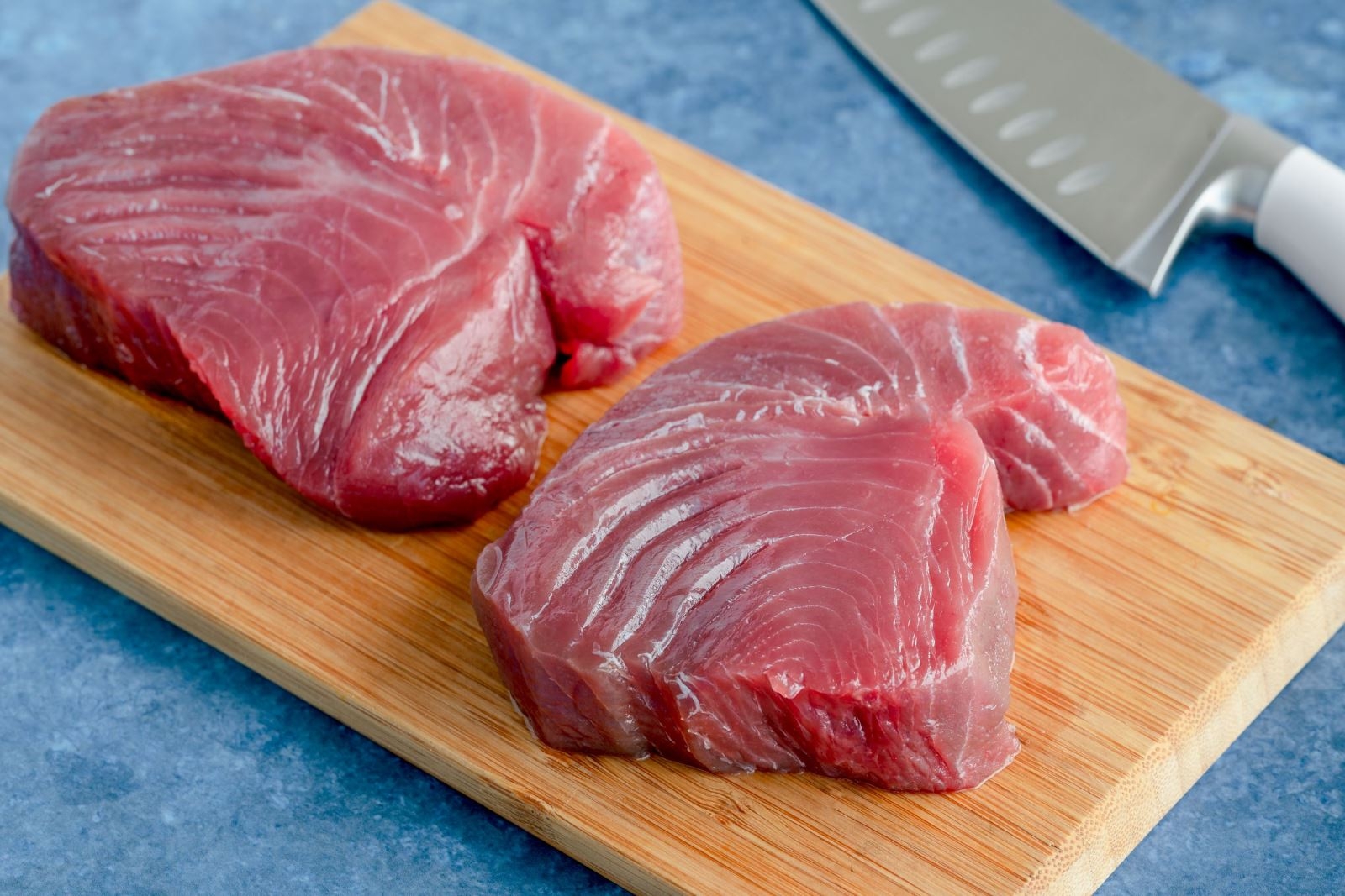 cách làm cá ngừ ngâm dầu 2