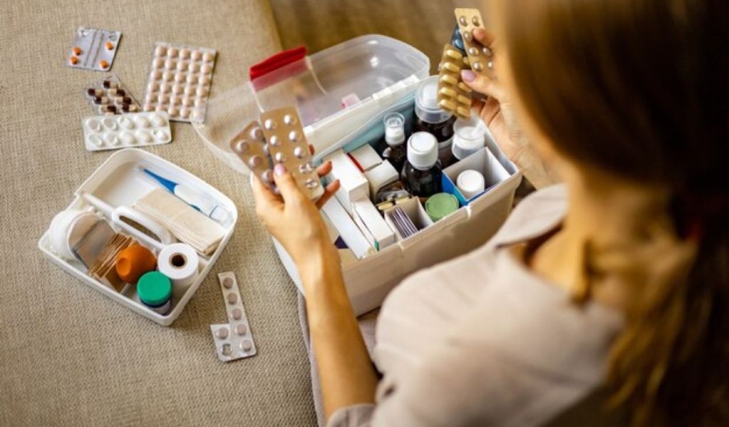 Có nên bảo quản thuốc trong tủ lạnh? Những sai lầm thường gặp khi bảo quản thuốc cần tránh 5