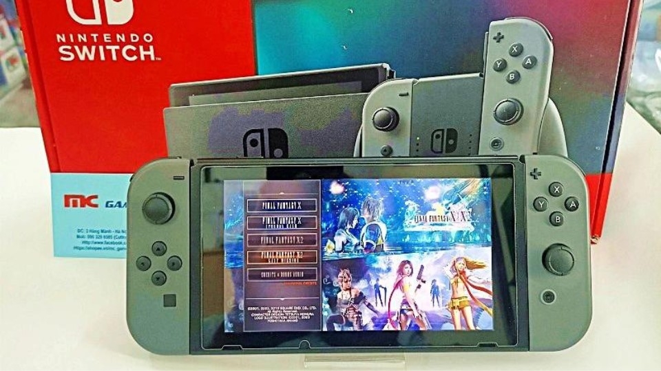 Máy chơi game cầm tay Nintendo Switch with Gray Joy‑Con