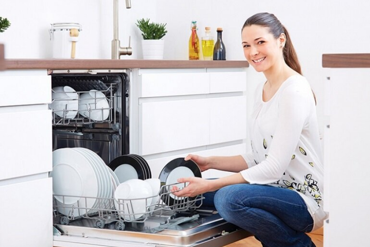 Máy rửa bát Eurosun có tốt không 2