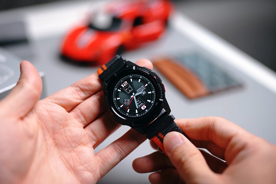 Trên tay Mibro Watch GS Active 18