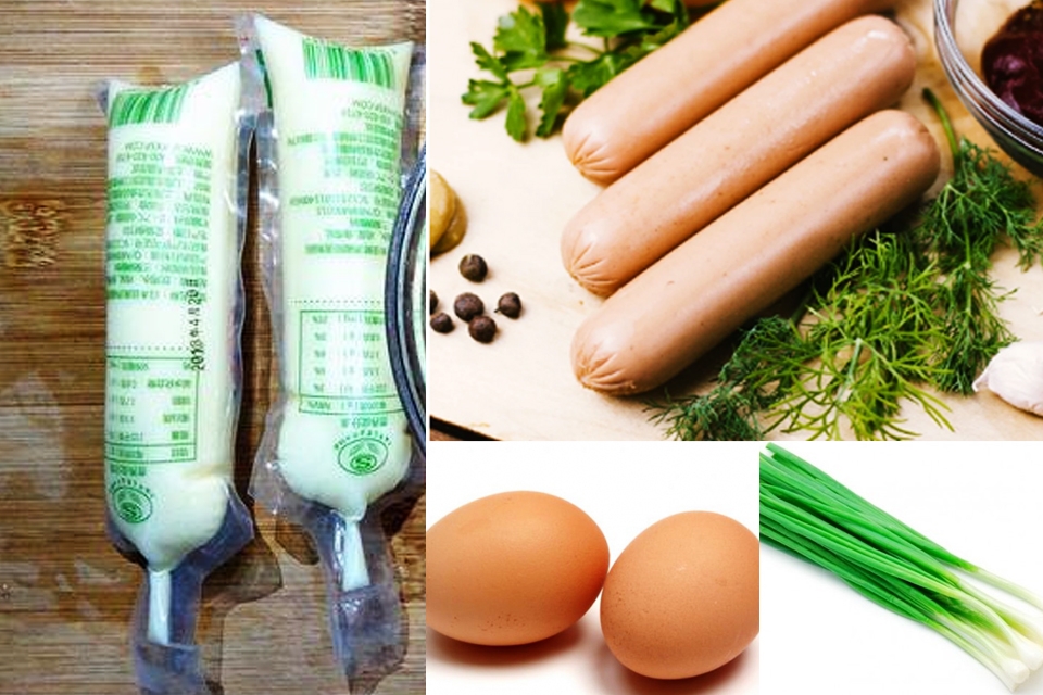 Nguyên liệu cho cách làm đậu hũ non hấp trứng xúc xích.