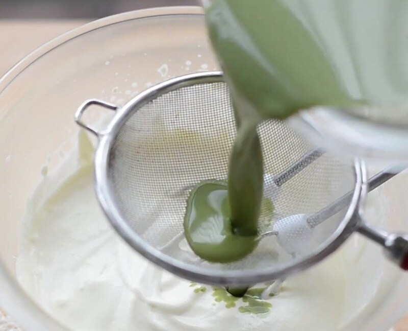 cách làm bánh mousse trà xanh (ảnh 28)