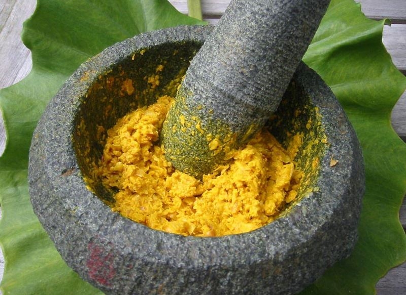 Cách làm lòng heo xào nghệ 5