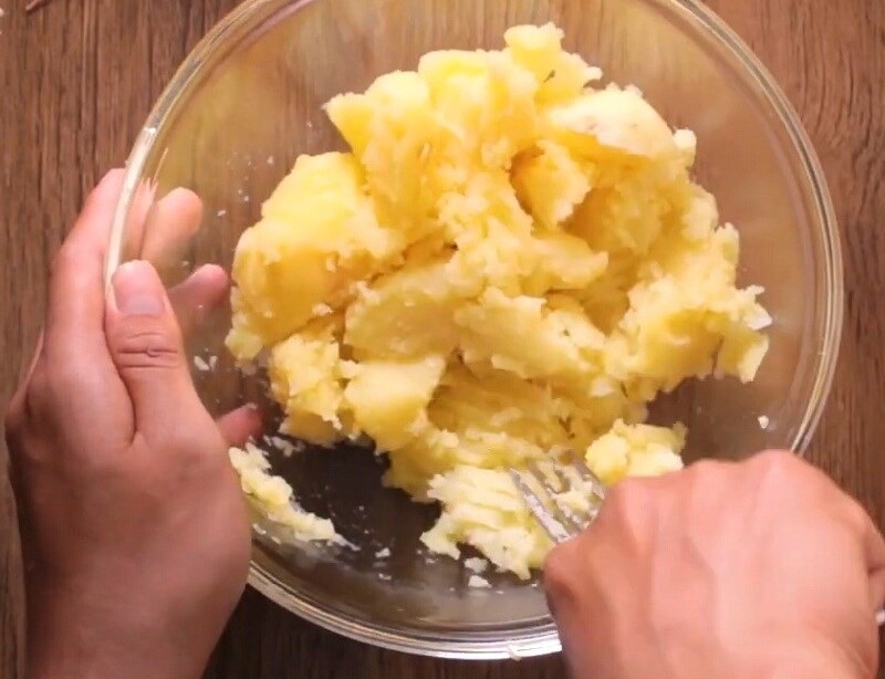 cách làm bánh khoai tây nghiền (ảnh 13)