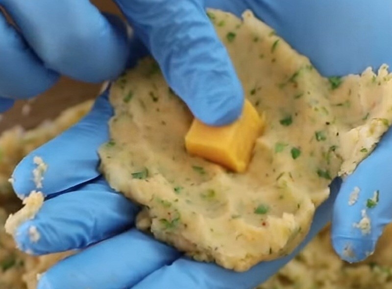 cách làm bánh khoai tây nghiền (ảnh 5)