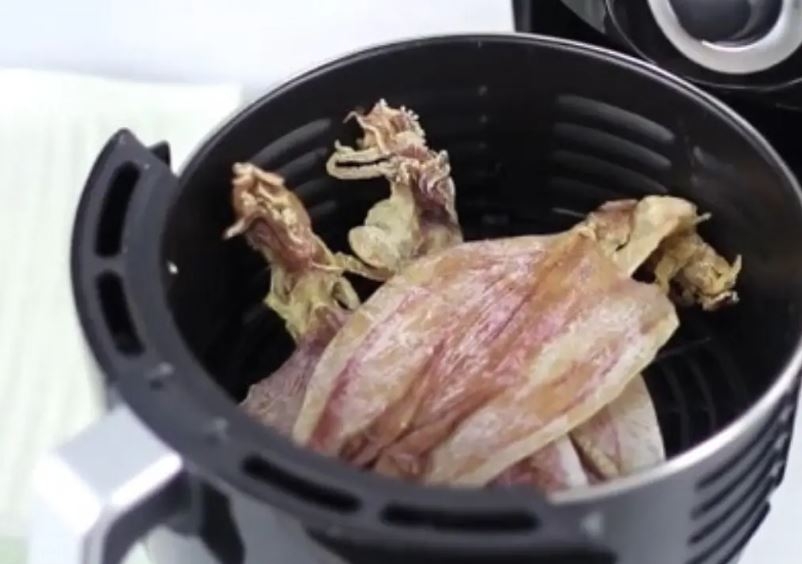 cách nướng mực khô 02