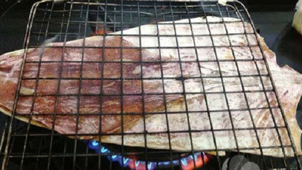 cách nướng mực khô 03