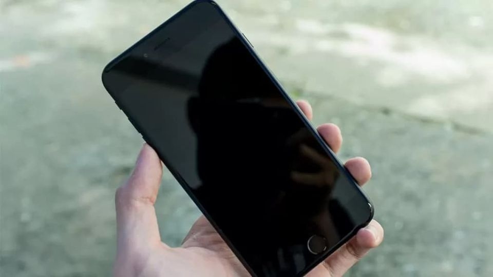 Nguyên nhân của hiện tượng cảm ứng iPhone không nhạy