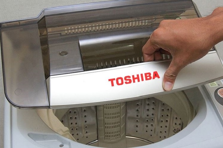 Thay công tắc cửa máy giặt Toshiba 1