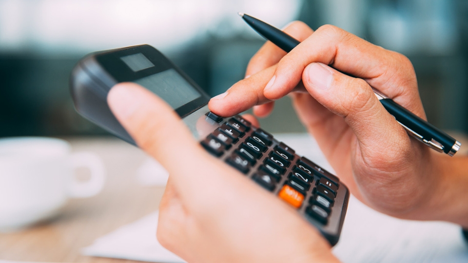 Có thể dùng công thức để chuyển đổi giữa độ và phút