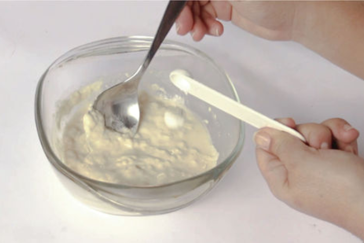 Cách làm keo sữa từ bột mì