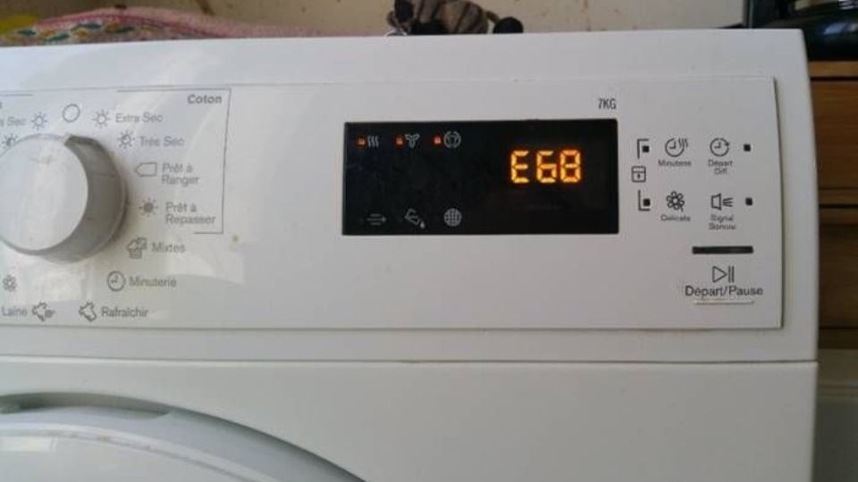 Lỗi E68 máy giặt Electrolux 1