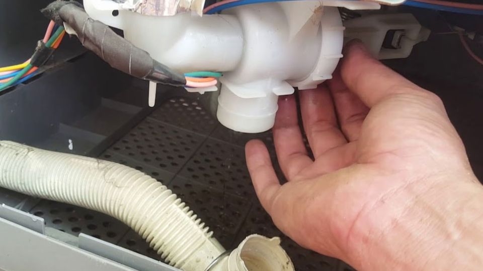 Lỗi E92 máy giặt Toshiba 3