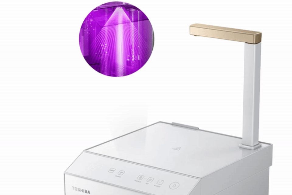 Bình chứa sở hữu UV LED - hỗ trợ diệt khuẩn đến 99.9%