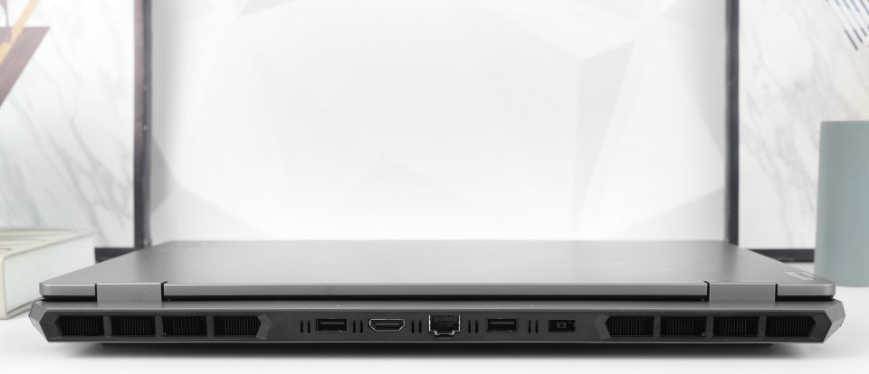 Đánh giá Lenovo LOQ - 15IAX9 35