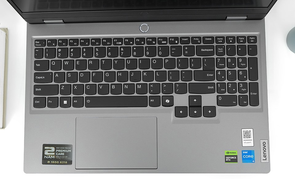 Đánh giá Lenovo LOQ - 15IAX9 36
