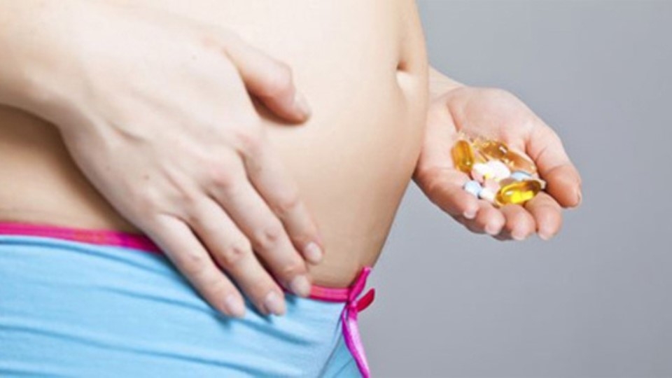 Vì sao mẹ bầu nên trang bị kiến thức về vitamin?