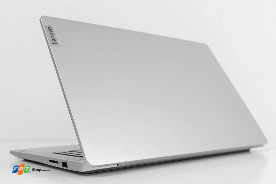 Hiệu năng của Lenovo Ideapad Slim 5 Light 14ABR8 mạnh mẽ với vi xử lý AMD Ryzen 5 7530U với 6 lõi 12 luồng