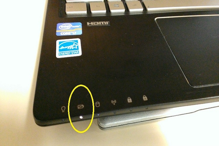 Nguyên nhân và cách khắc phục laptop không lên nguồn 2