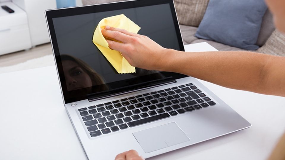 lưu ý khi sử dụng laptop