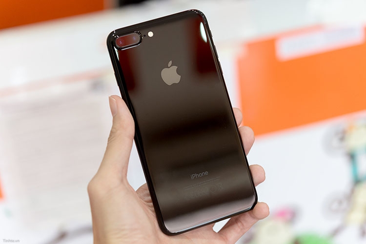 Mặt lưng nhám và mặt lưng bóng: Đâu mới là thiết kế tối ưu cho smartphone? 3