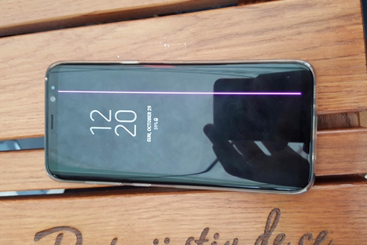 Màn hình bị sọc 3