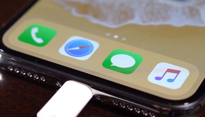 Sạc pin iPhone đúng cách 9