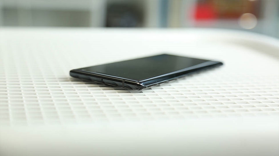 Khui hộp Nokia 8 Sirocco bản thương mại