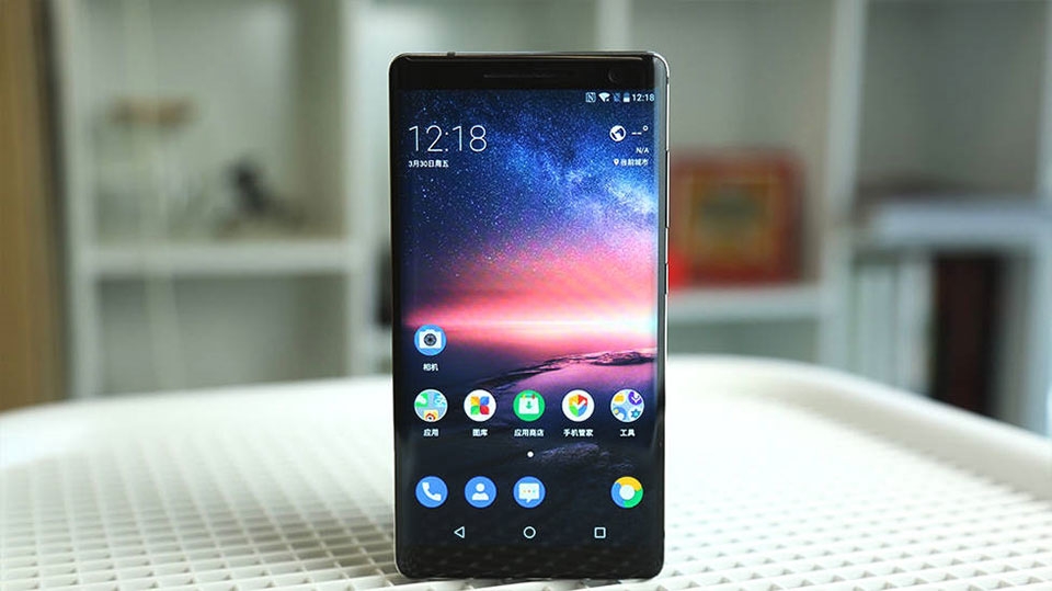 Khui hộp Nokia 8 Sirocco bản thương mại