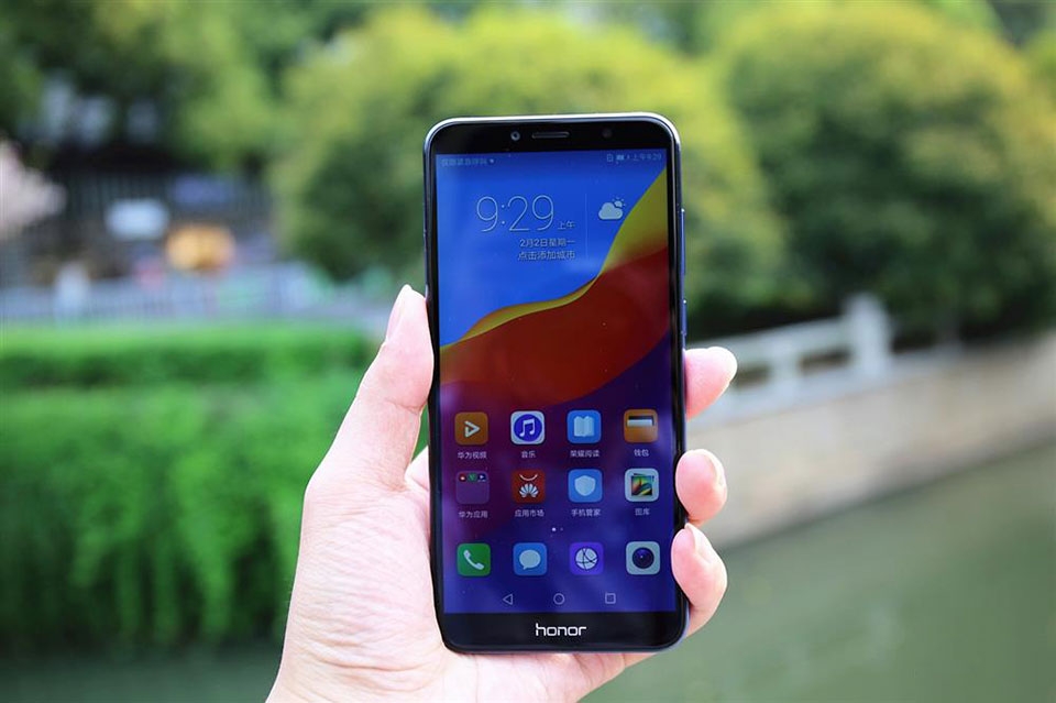 Trên tay Huawei Honor Play 7A