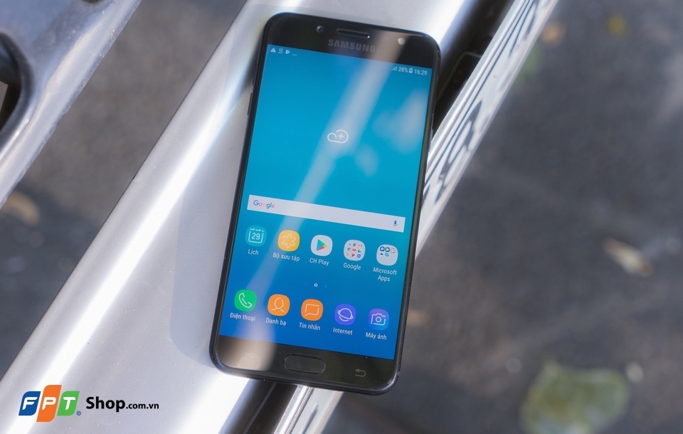 Đánh giá Samsung Galaxy J7+ 02 Đánh giá Samsung Galaxy J7+ 02