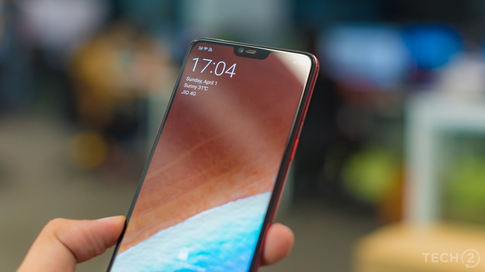 OPPO F7 - Smartphone "tai thỏ" đáng mua nhất tháng 4! (ảnh 2)