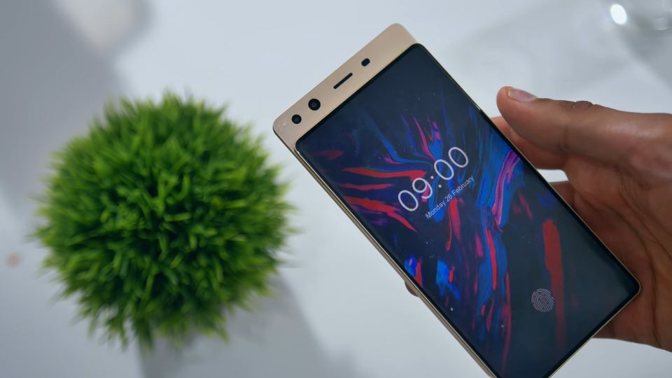 smartphone không viền màn hình Doogee Mix 4