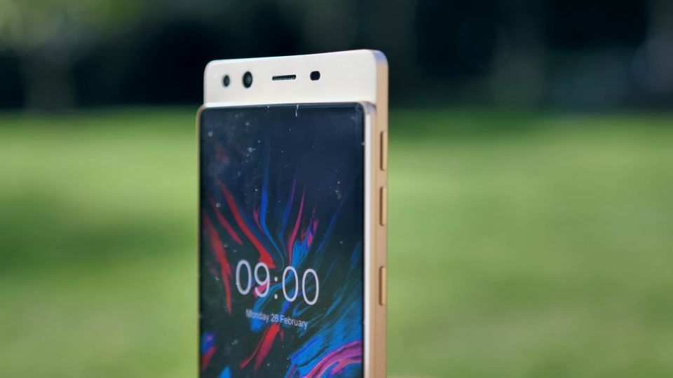 smartphone không viền màn hình Doogee Mix 4