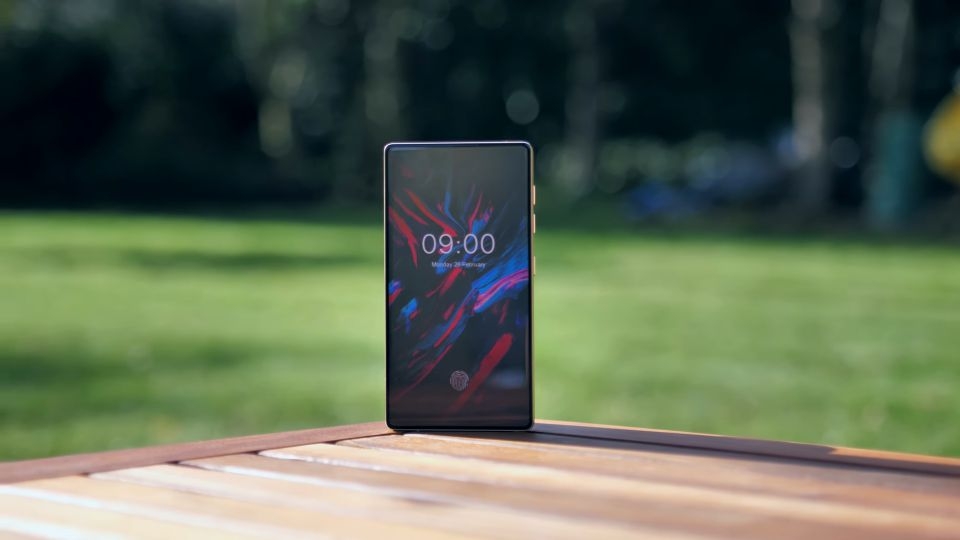 smartphone không viền màn hình Doogee Mix 4