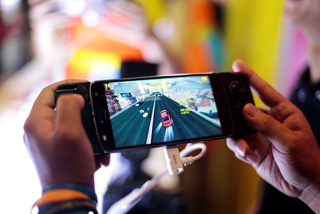 4 smartphone Android chơi game tốt nhất thế giới hiện nay 4