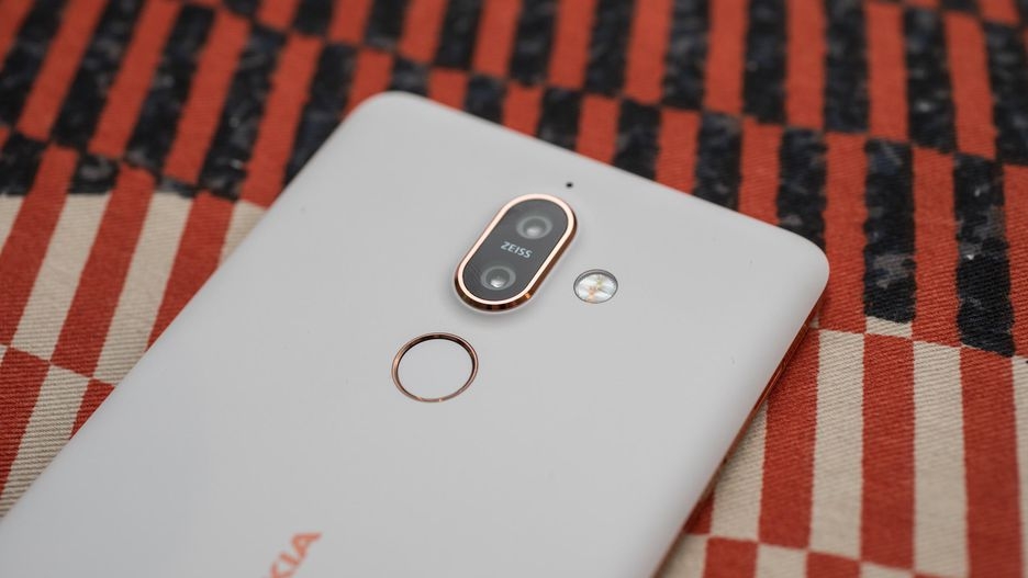 Nokia 7 Plus Nokia 7 Plus