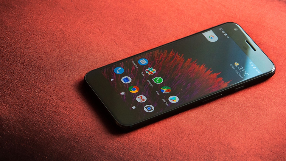 Top 4 smartphone màn hình lớn đáng mua nhất năm 2018 (Ảnh 3)