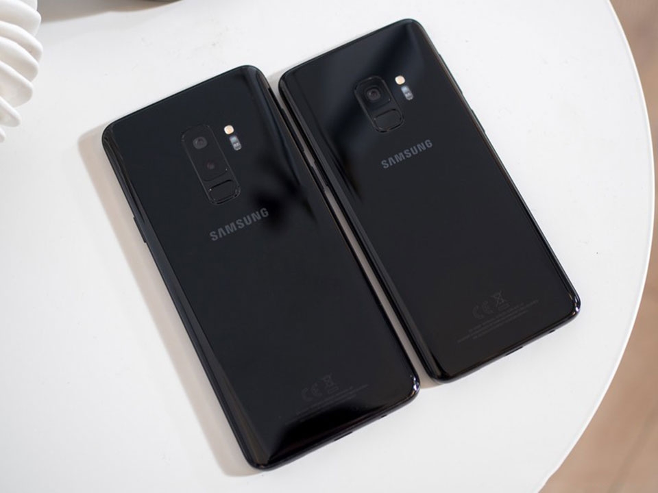 4 smartphone Android tốt nhất hỗ trợ thẻ nhớ