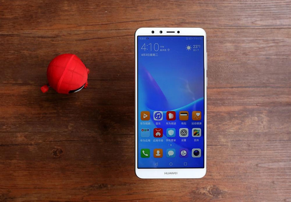 Trên tay Huawei Enjoy 8 Plus