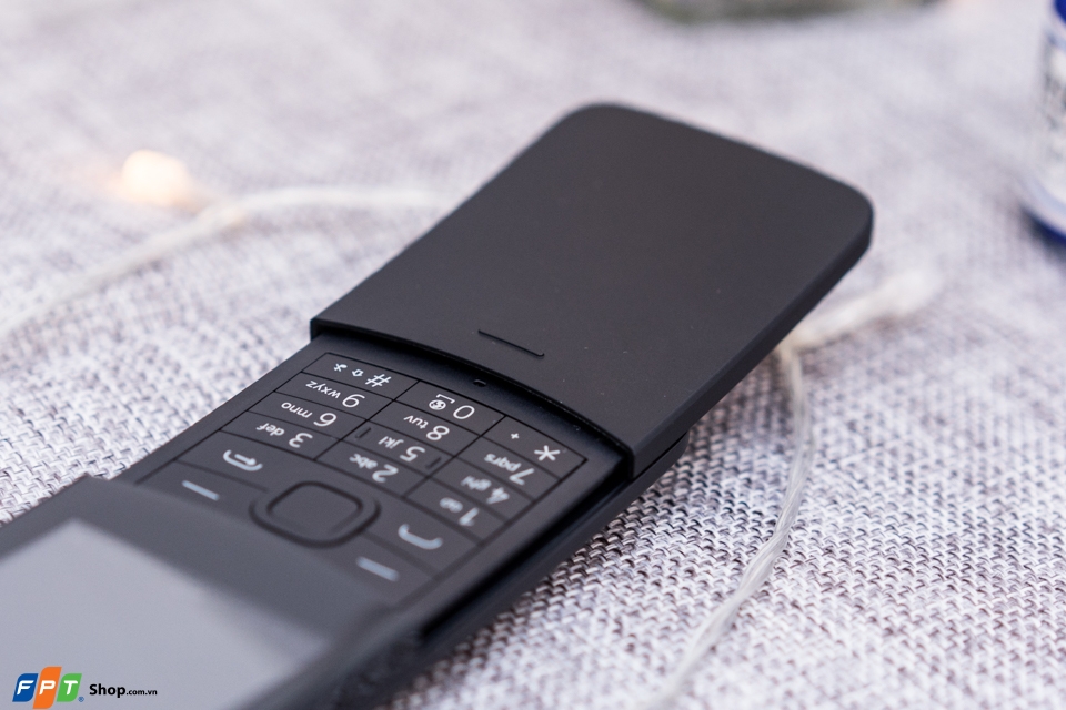 Trên tay Banana Phone: Nokia 8110 4G (Ảnh 3)