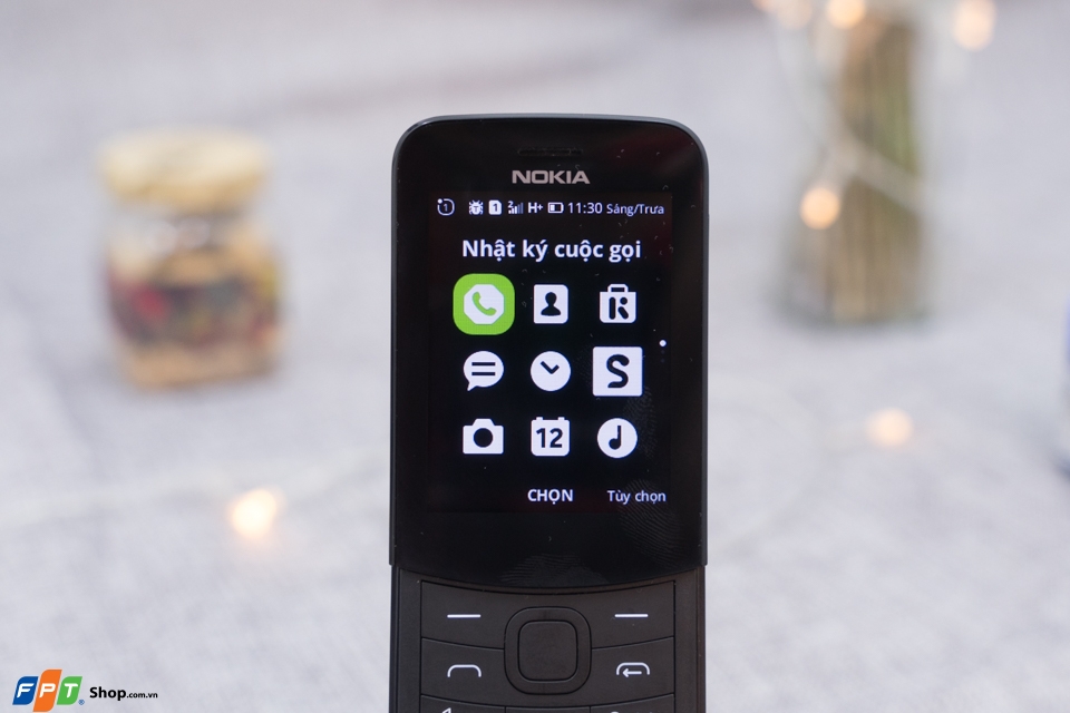 Trên tay Banana Phone: Nokia 8110 4G (Ảnh 4)