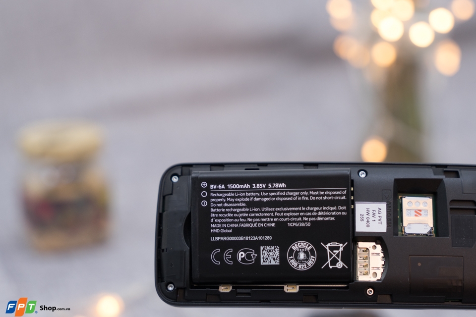 Trên tay Banana Phone: Nokia 8110 4G (Ảnh 7)